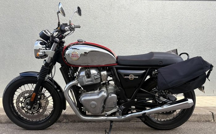 2022 Royal Enfield Interceptor 650 Chrome