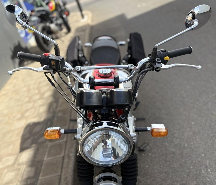 2022 Royal Enfield Interceptor 650 Chrome