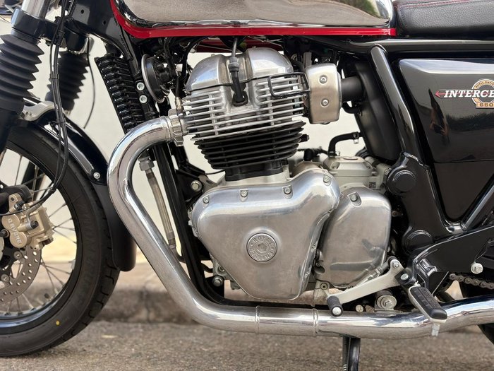 2022 Royal Enfield Interceptor 650 Chrome