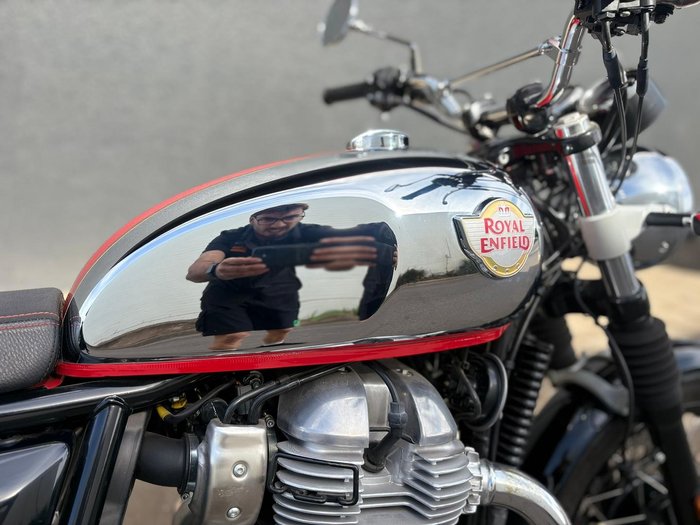 2022 Royal Enfield Interceptor 650 Chrome