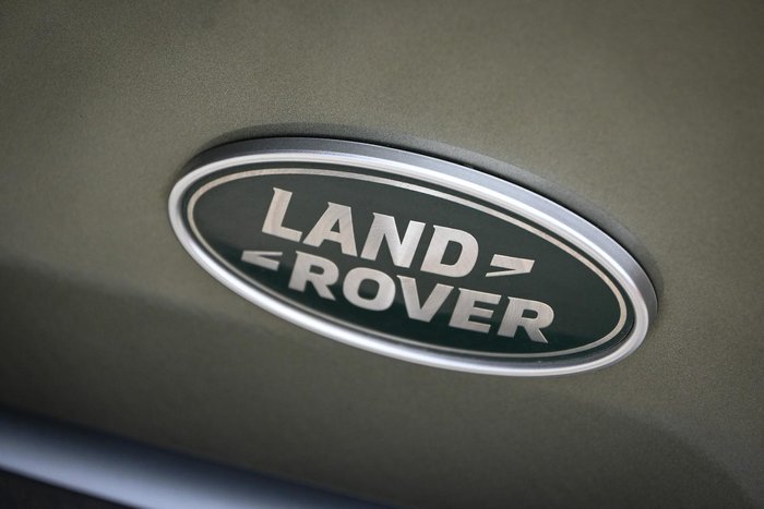 2023 Land Rover Defender 90 D250 S
