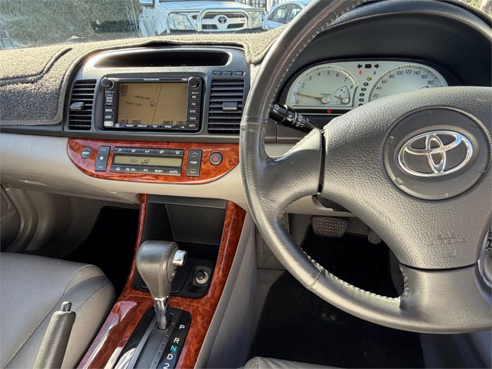 2004 TOYOTA CAMRY AZURA