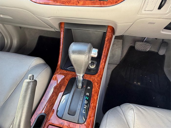 2004 TOYOTA CAMRY AZURA