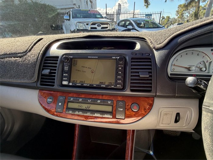 2004 TOYOTA CAMRY AZURA
