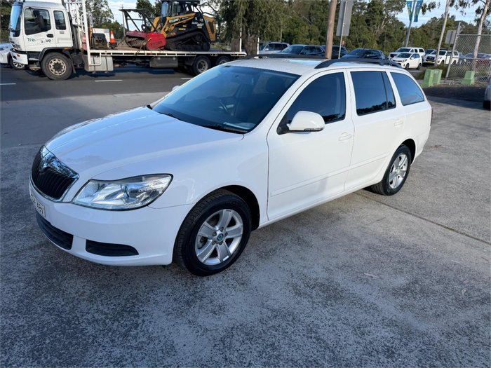 2011 SKODA OCTAVIA 90 TSI