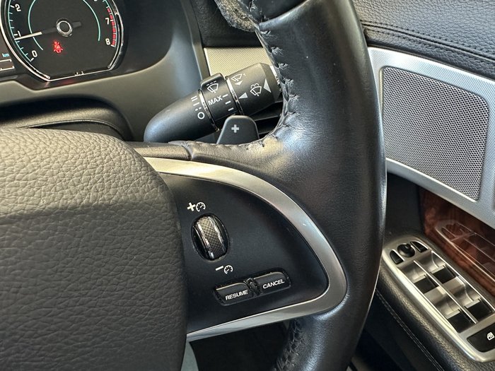 2013 Jaguar XF Luxury