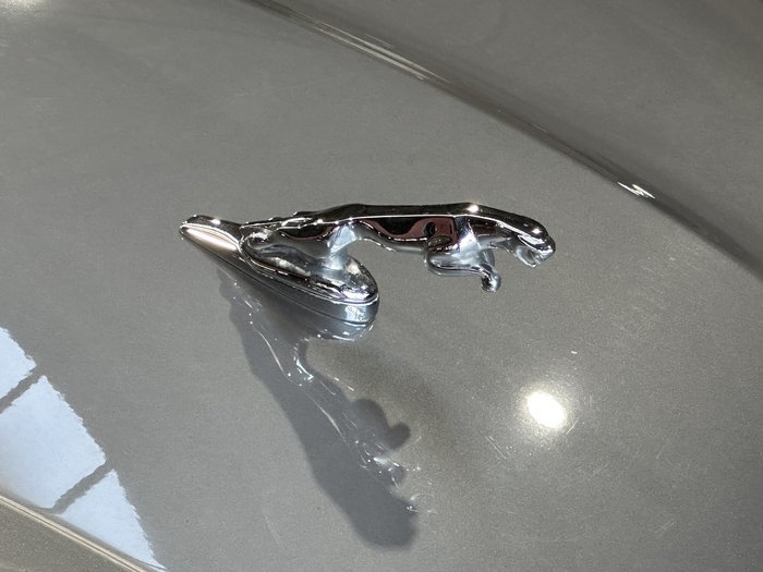 2013 Jaguar XF Luxury