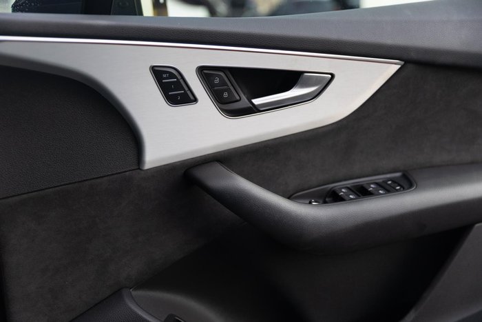 2020 Audi Q7 50 TDI S line