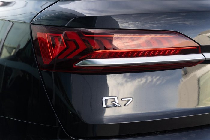 2020 Audi Q7 50 TDI S line