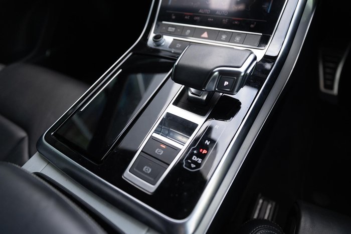 2020 Audi Q7 50 TDI S line