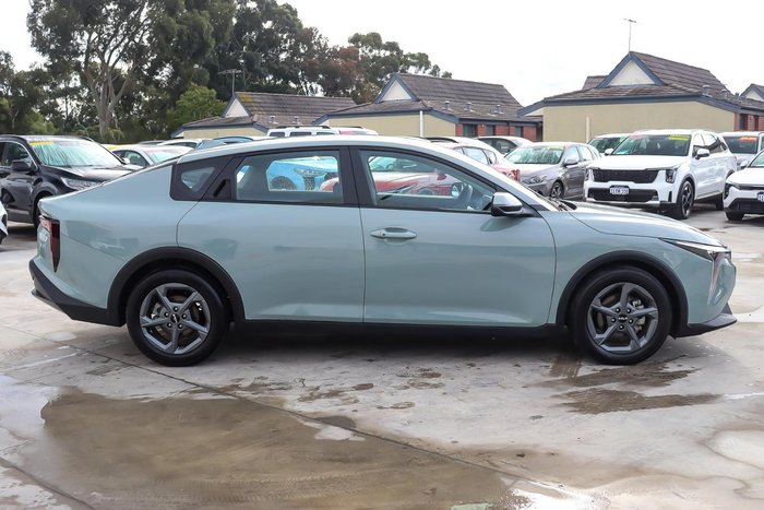 2025 Kia K4 S