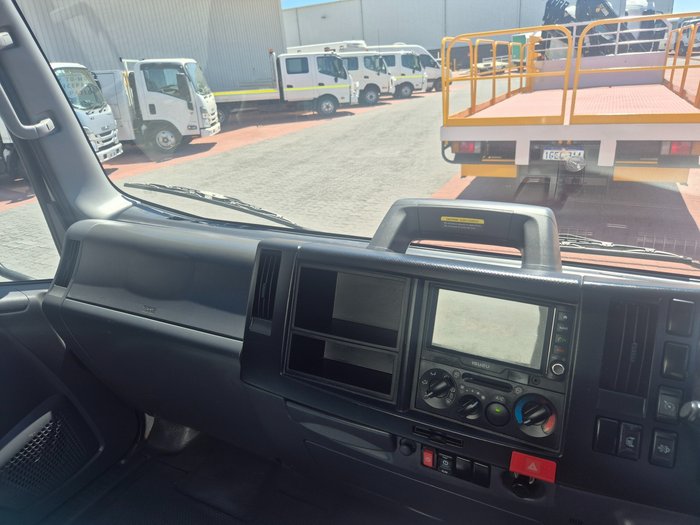 2022 Isuzu Trucks NNR 45 150 AMT Van and Lift