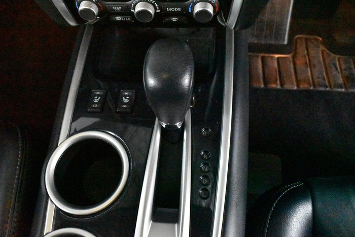 2019 Nissan Pathfinder ST-L