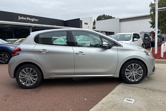 2016 Peugeot 208 Allure