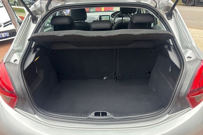 2016 Peugeot 208 Allure
