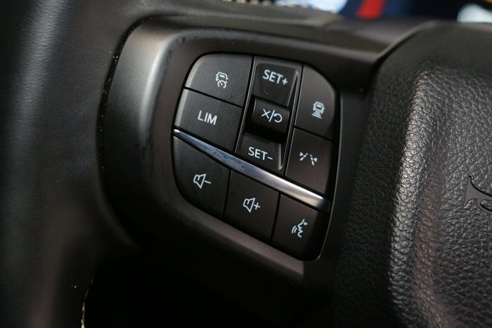2025 Ford Everest Platinum