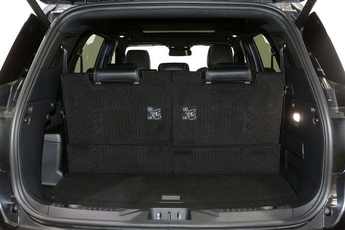 2025 Ford Everest Platinum