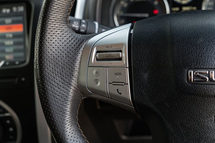 2021 Isuzu MU-X LS-U