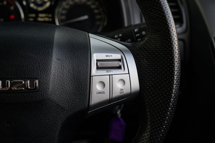 2021 Isuzu MU-X LS-U