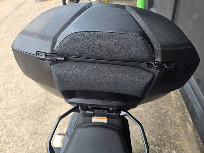 2020 Suzuki V-STROM 650 (DL650A) BLACK