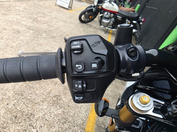 2025 Indian SCOUT 101 LIMITED GHOST WHITE METALLIC