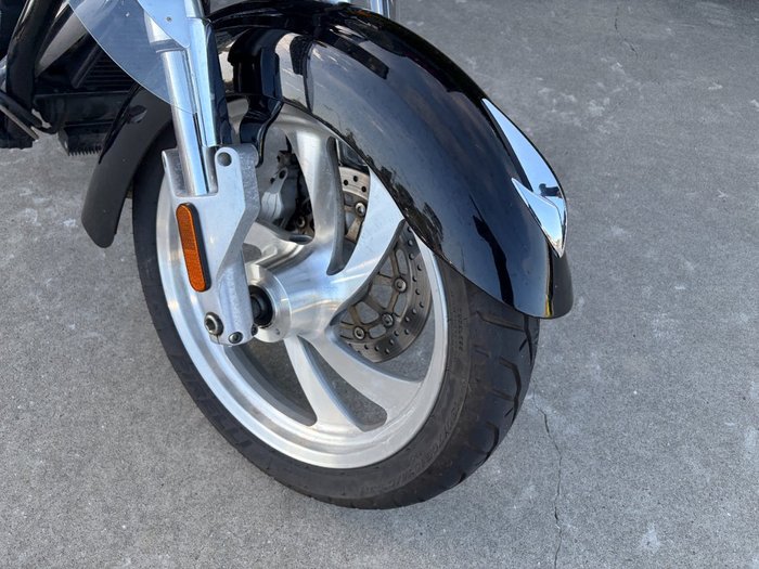 2008 VICTORY KINGPIN 8-BALL Solid Black