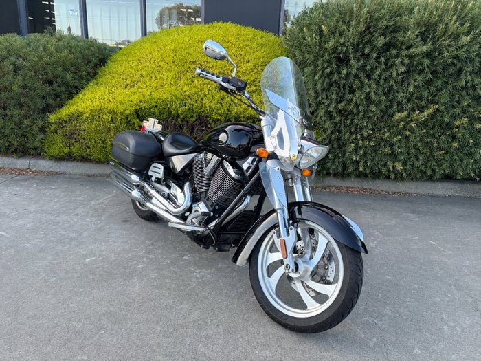 2008 VICTORY KINGPIN 8-BALL Solid Black