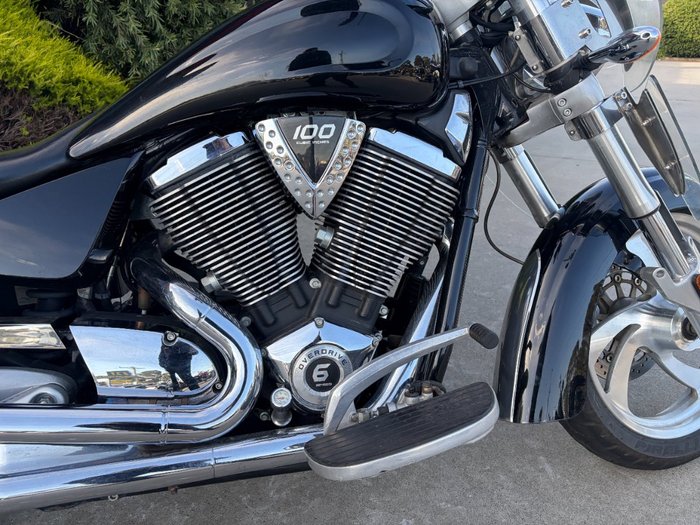 2008 VICTORY KINGPIN 8-BALL Solid Black