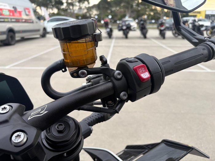 2025 BMW Motorrad M 1000 R COMPETITION White