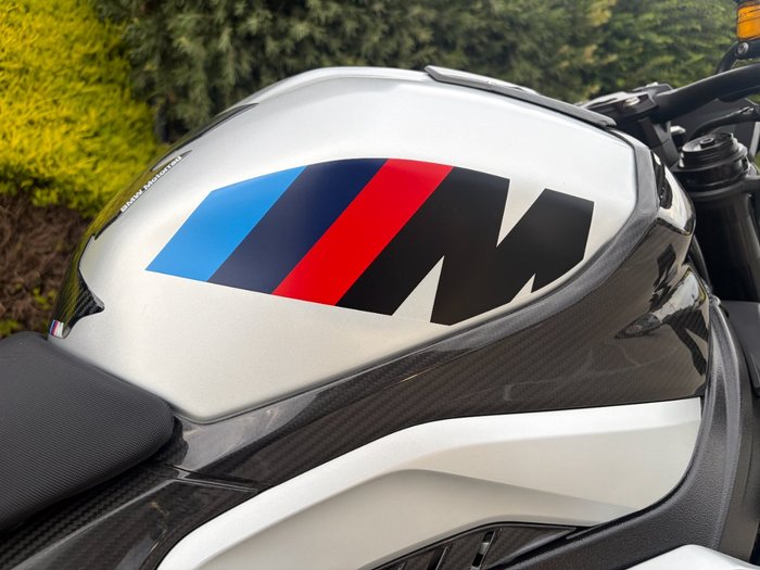 2025 BMW Motorrad M 1000 R COMPETITION White