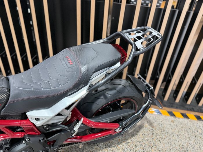 2022 Indian FTR R 1200 CARBON CARBON FIBER
