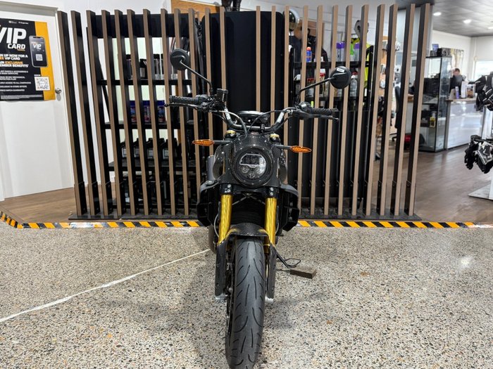2022 Indian FTR R 1200 CARBON CARBON FIBER