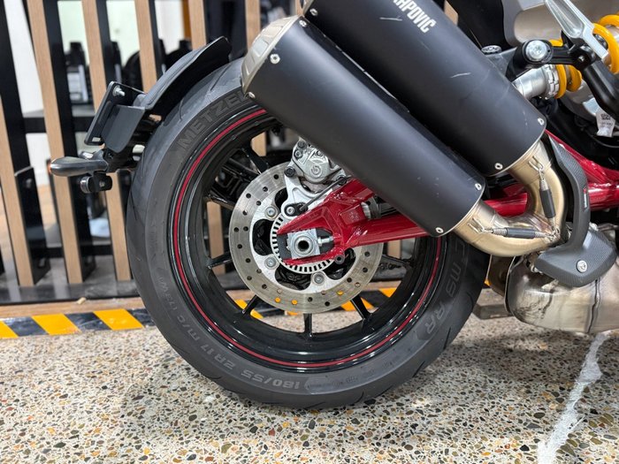 2022 Indian FTR R 1200 CARBON CARBON FIBER
