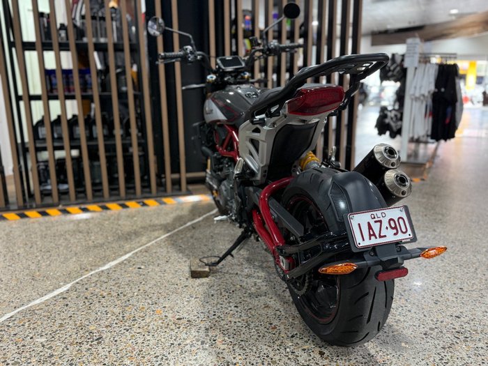 2022 Indian FTR R 1200 CARBON CARBON FIBER