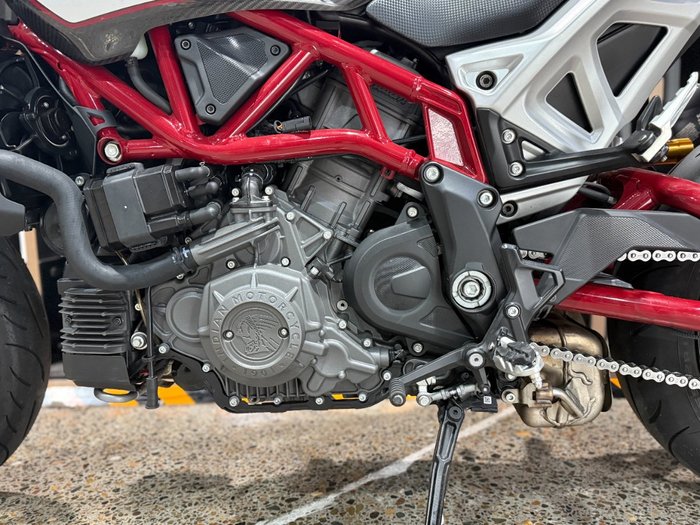 2022 Indian FTR R 1200 CARBON CARBON FIBER