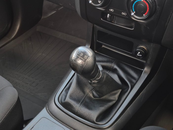2016 Isuzu D-MAX SX