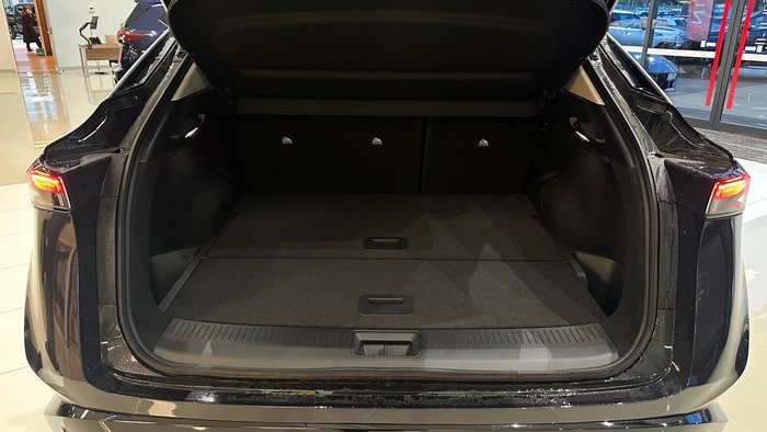 2025 Nissan Ariya Advance+