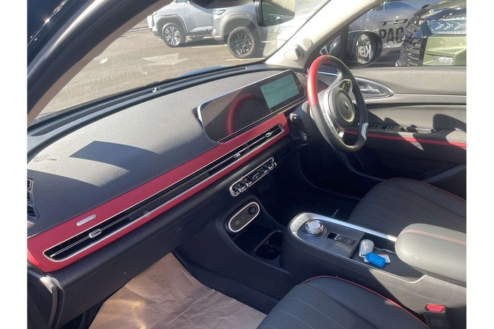 2025 GWM Ora GT ES11 SunBlack/WhiteRoof (UU01)