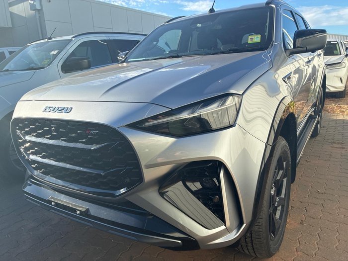 2026 Isuzu MU-X X-TERRAIN