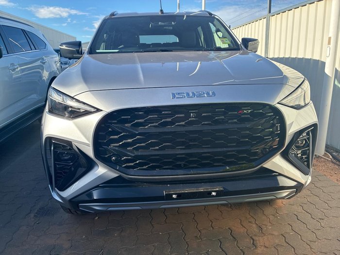 2026 Isuzu MU-X X-TERRAIN