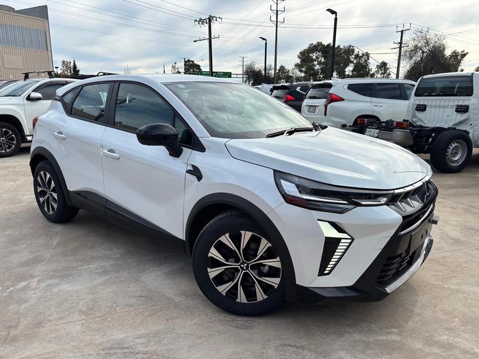 2025 Mitsubishi ASX LS