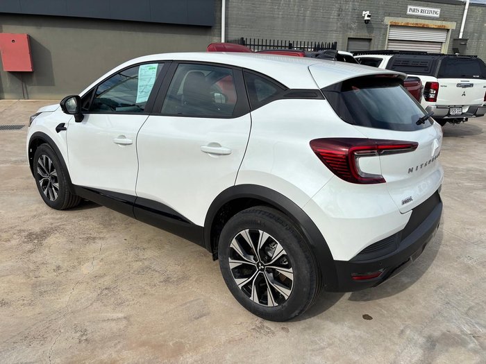 2025 Mitsubishi ASX LS XE MY25 Crystal White