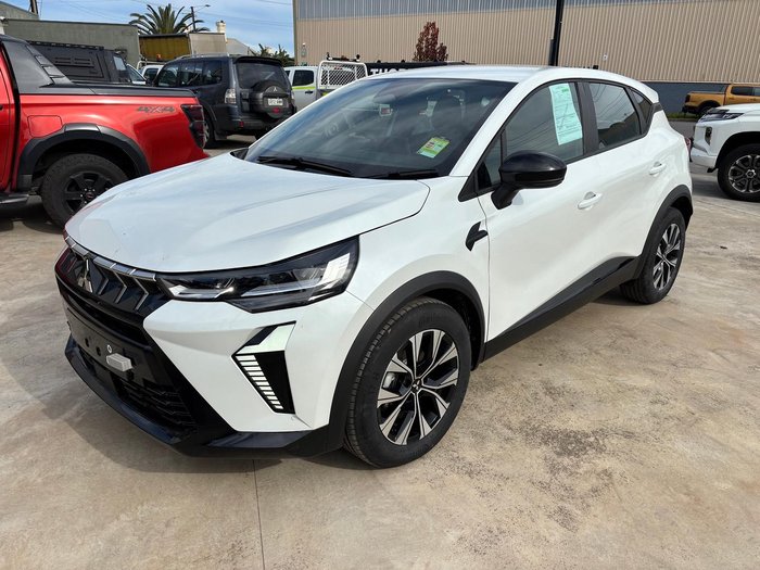 2025 Mitsubishi ASX LS XE MY25 Crystal White