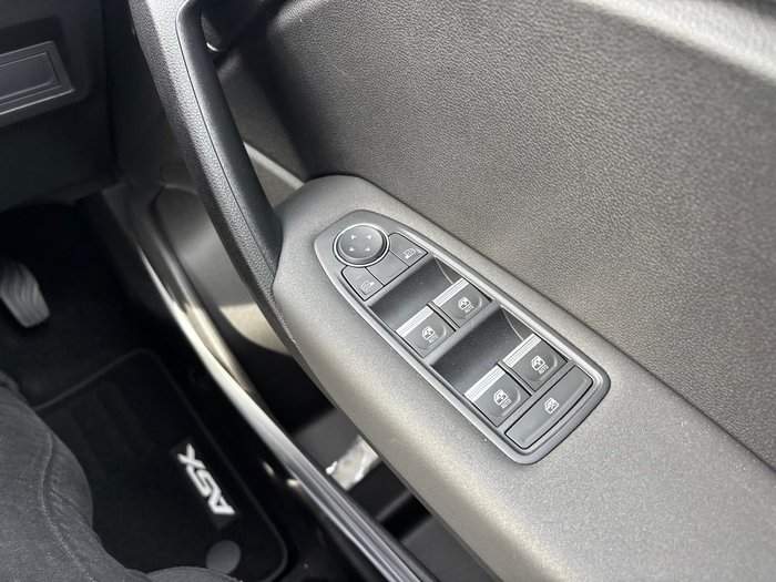 2025 Mitsubishi ASX LS XE MY25 Crystal White