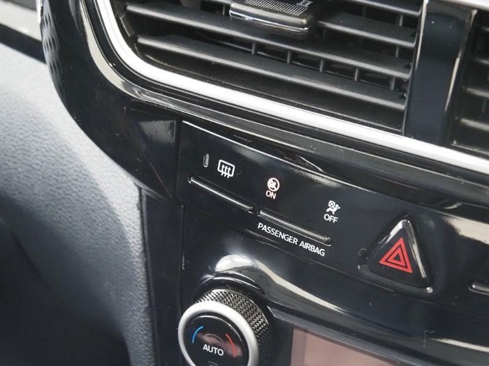 2025 Mahindra XUV3XO AX7L
