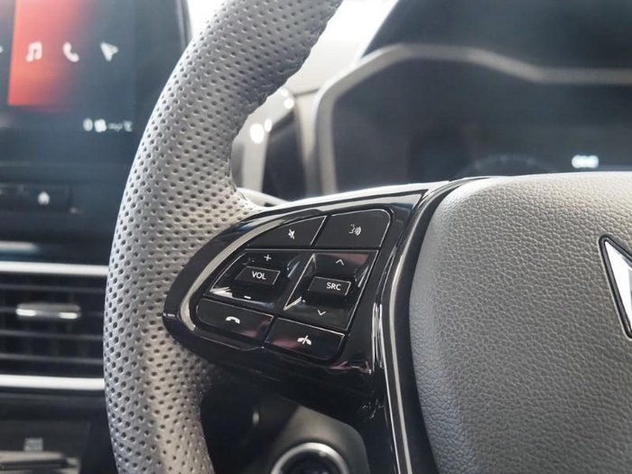 2025 Mahindra XUV3XO AX7L