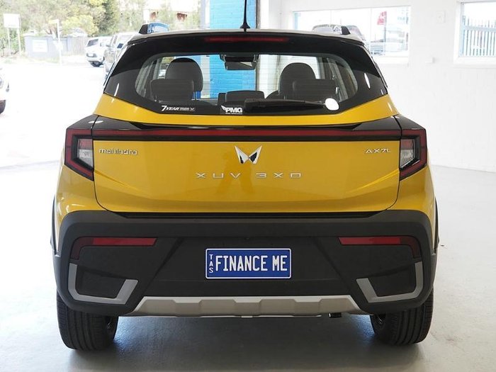 2025 Mahindra XUV3XO AX7L