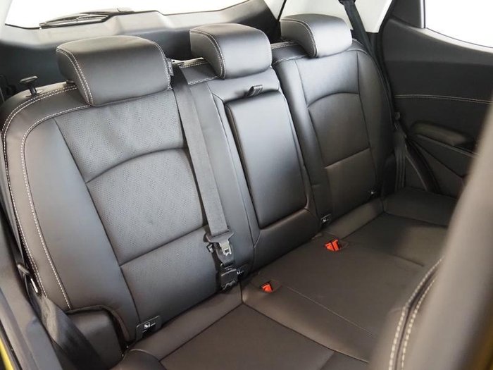 2025 Mahindra XUV3XO AX7L