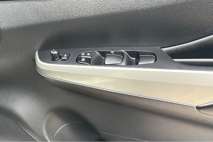 2018 Nissan Navara ST-X