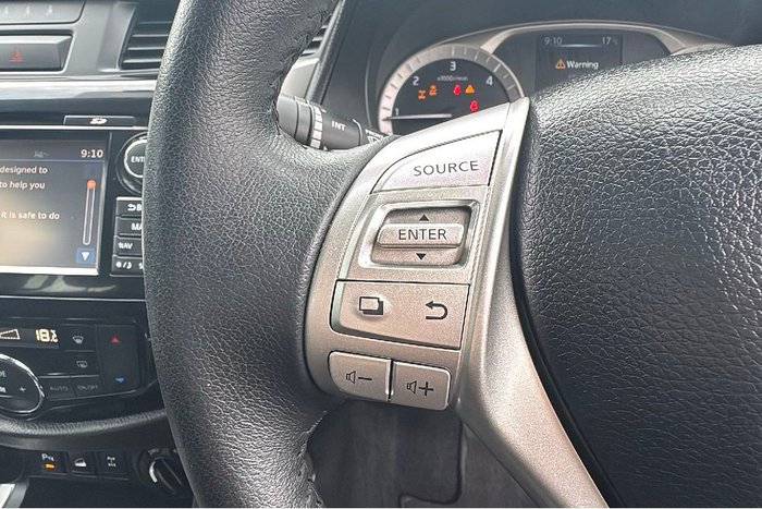 2018 Nissan Navara ST-X